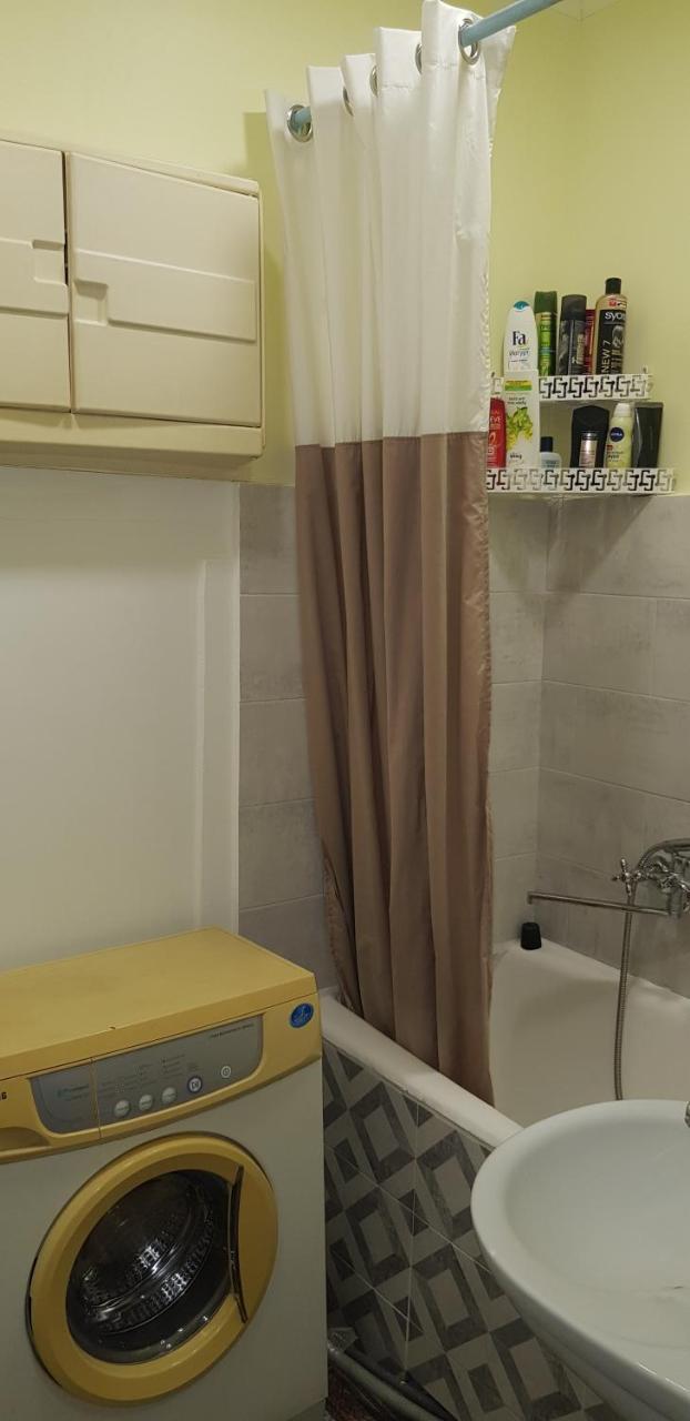 مينسك Room In Apartment Kirova 1 المظهر الخارجي الصورة